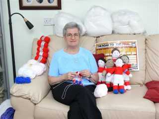 World Cup 2006 - Sue C-B knitted all the England players in aid of East Cheshire Hospice funds.
